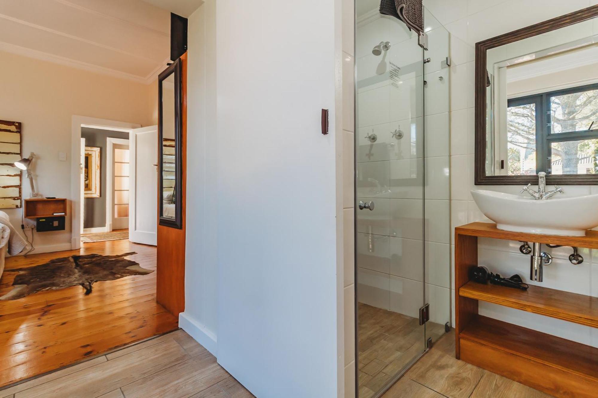 Acorn Guest house 4*