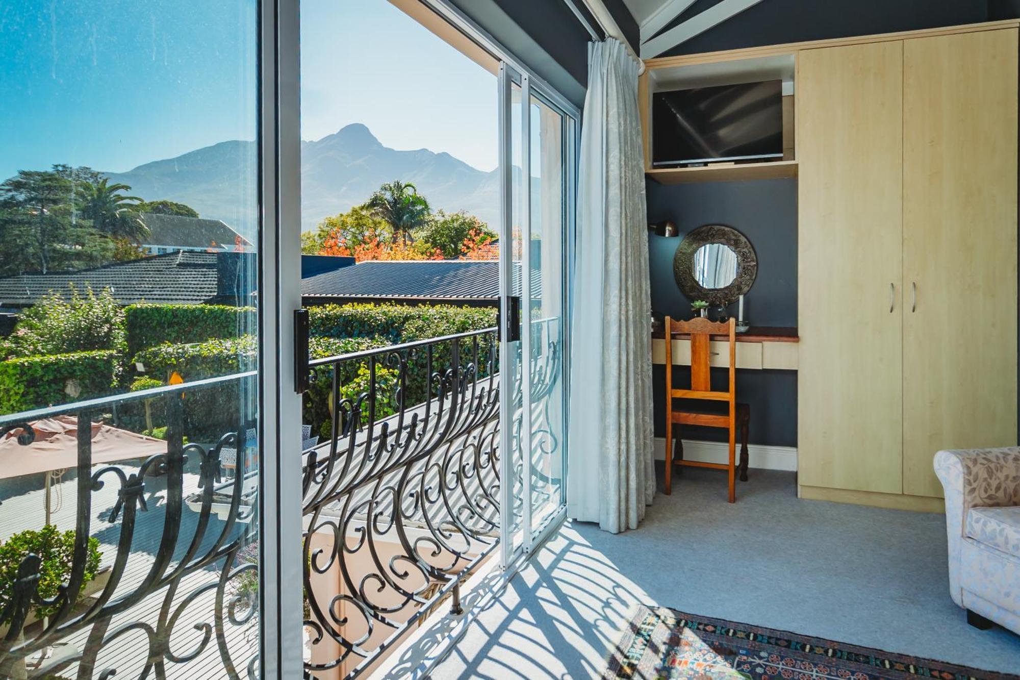 Guest house Acorn 4*